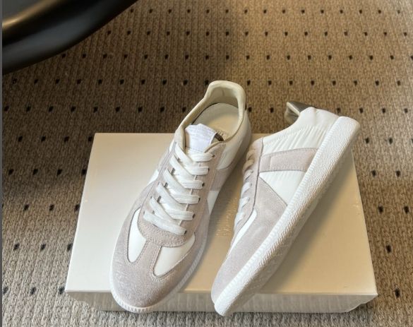 Premium Replica 10A Street Sneakers, Versatile Minimalist Style Shock Absorbing Outdoor Casual Footwear - 5 of 5