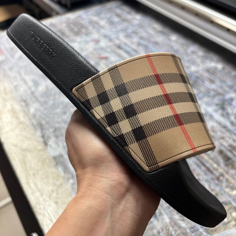 Designer Burberry slides for men Summer Beach Slippers Vintage Tartan Slider Men Women High Quality Luxury Sandals Archive Beige Print Embossed Slide 35-46 with box - 1 of 8