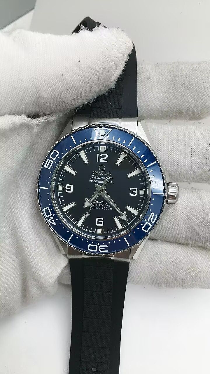 OMEGA Seamaster Planet Ocean 600M Co-Axial Master Cortina Watch Ceramic Bezel Men's Watch Stainless Steel Case Silver Case New Black Case - 5 of 9