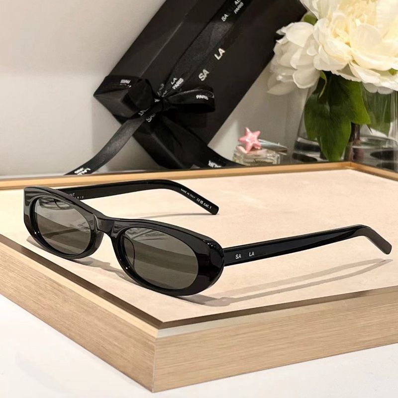 Designer Spicy girl style sunglasses for women Sexy Travel Glasses trend men gift Beach shading UV protection polarized glasses good box - 1 of 8