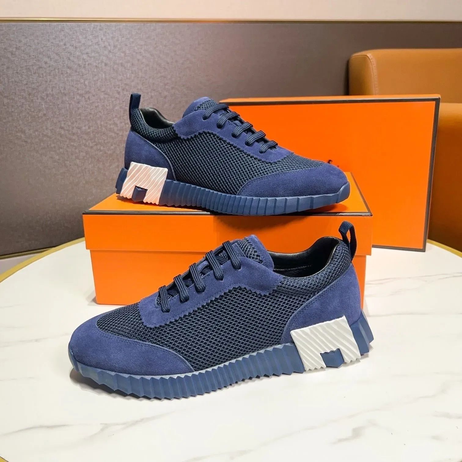 With box Bouncing Sneakers Designer Suede Casual Shoes Trainers Breathable Mesh Running Shoe Men Bounce Women Sneaker 02 - 3 of 6