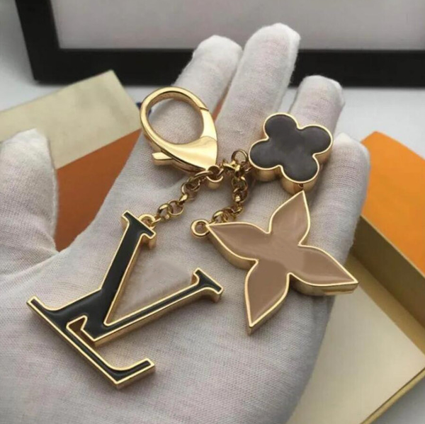 Elegant Charming FlWERower-Shaped Metal Key Chain Designer keychain Chic French Style Bag Charm Auto Accessory perfect Christmas gift for Her - Fashion Accessories - chnbuybuy
